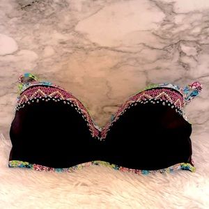 Victoria’s Secret bikini top